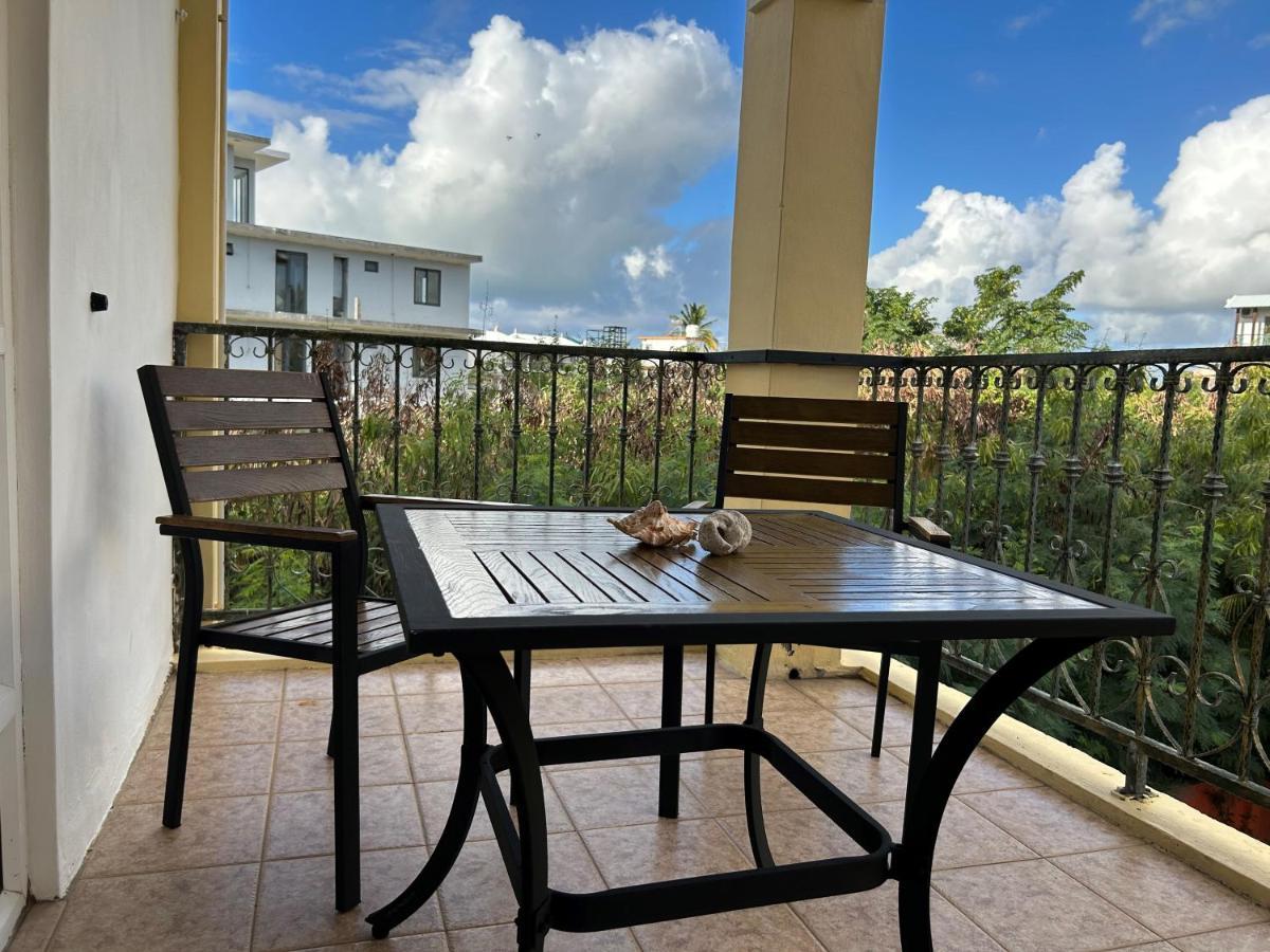 Paradise Hill Apartment *